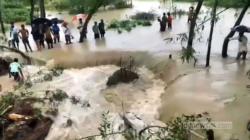 হবিগঞ্জে সব নদ-নদীর পানি বিপৎসীমার উপরে, বাঁধে ভাঙন