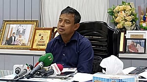 ডিবির হারুনের ২০ কোটি টাকার জ্ঞাত আয়বর্হিভূত সম্পদ, অভিযোগপত্র অনুমোদন