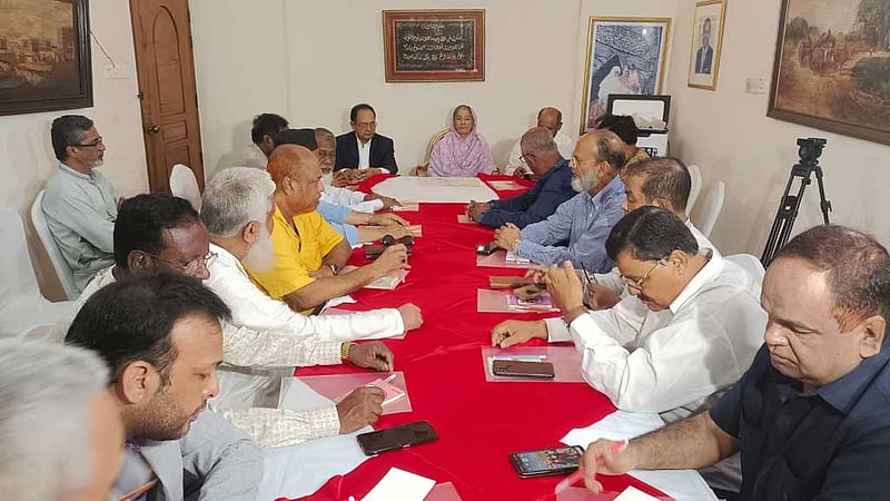 বাজেট নিয়ে রওশন ‘ইতিবাচক’, তার দল দেখছে ‘সংকট’