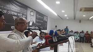 টাকা সাদা করার সুযোগ দেওয়ার অর্থ অসততাকে উৎসাহিত করা: জমির উদ্দিন