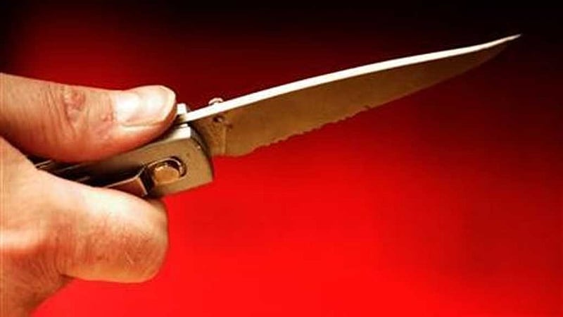 জুরাইনে প্রতিপক্ষের ‘ছুরির কোপে’ নষ্ট যুবকের চোখ