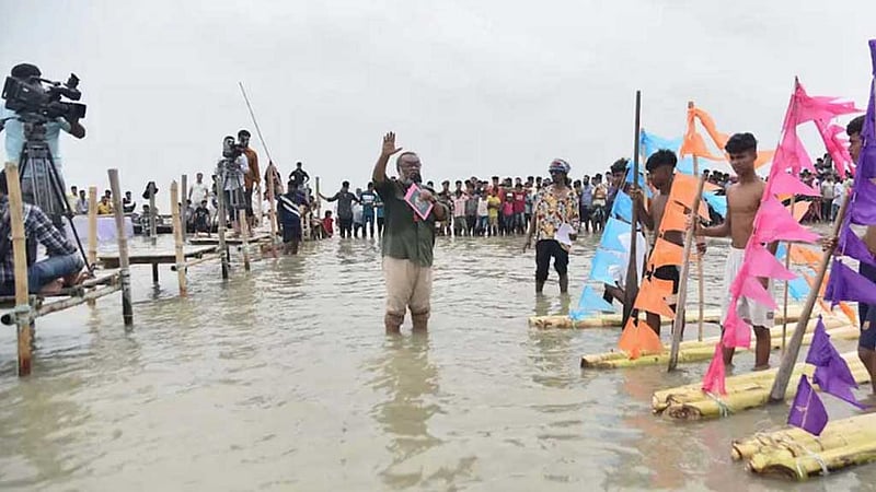 কৃষকের ঈদ আনন্দ এবার পদ্মার তীরে