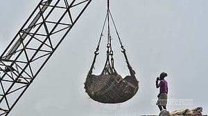 অর্থবছর ২০২৪-২৫: চাপের দিনে পুরনো স্লোগানে আঁটসাঁট বাজেট আসছে
