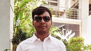 গরু ব্যবসায়ীকে ‘বেঁধে চাঁদা আদায়’, ছাত্রলীগকে নেতাকে অব্যাহতি
