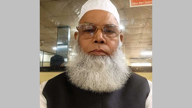 সেই লুৎফরের বিরুদ্ধে মক্কায় বিক্ষোভ চেষ্টার অভিযোগ, মন্ত্রণালয়ের শোকজ