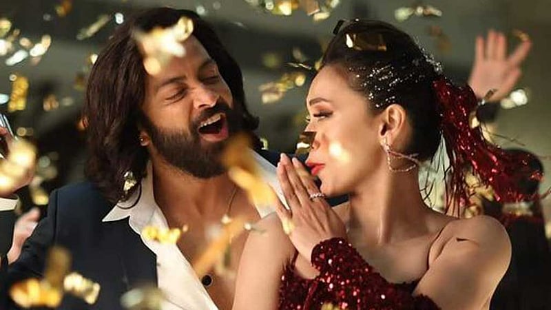 ‘তুফানের’ প্রচারে তুফানের কবলে মিমি