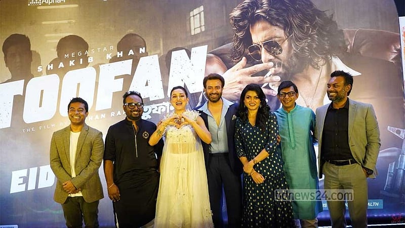 ‘তুফান’ সিনেমার প্রচারে বাংলাদেশে মিমি চক্রবর্তী