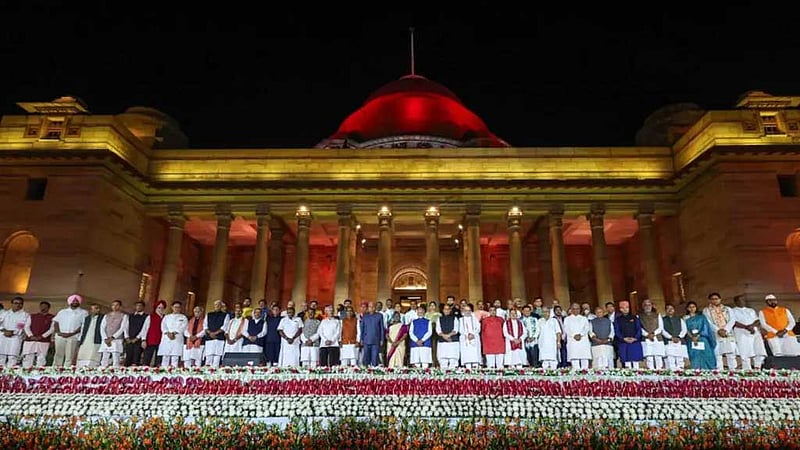 কেমন হল মোদীর নতুন মন্ত্রিসভা