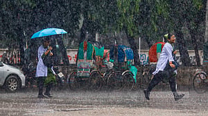 আষাঢ়ী বৃষ্টির দিনে