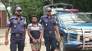 নাটোরে প্রবাসীর স্ত্রীকে খুন করে গহনা নিয়ে পালান ‘প্রেমিক’: পুলিশ