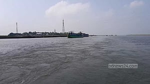 নেত্রকোণায় নদ-নদীর পানি বিপৎসীমা ছুঁই ছুঁই