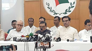 আওয়ামী লীগের ‘দুর্নীতিবাজ’ নেতাদের তালিকা চান কাদের