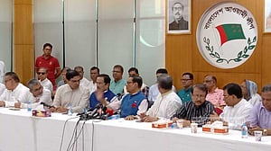 কিছু বললেই চলে যান আজিজ-বেনজীরে: কাদের