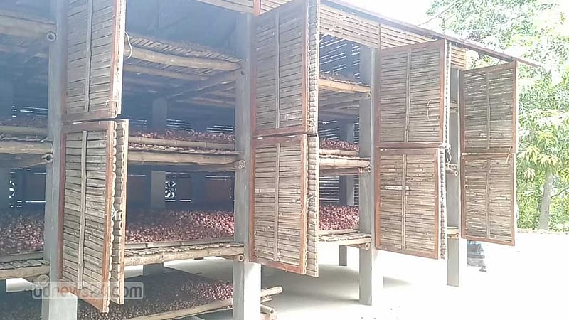 পেঁয়াজ সংরক্ষণে ‘মডেল ঘর’ কতটা কাজে দেবে