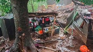 ভারি বৃষ্টির মধ্যে এল সালভাদরে ১১ জনের মৃত্যু