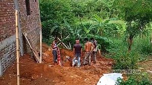 সাভারে নিখোঁজের চার দিন পর মাটি খুড়ে মিলল নারীর লাশ