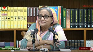 সংবাদ সম্মেলনে প্রধানমন্ত্রী