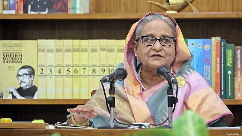 দেশ বিক্রির কথা বলে ‘পাকিস্তানের দালালরা’: প্রধানমন্ত্রী
