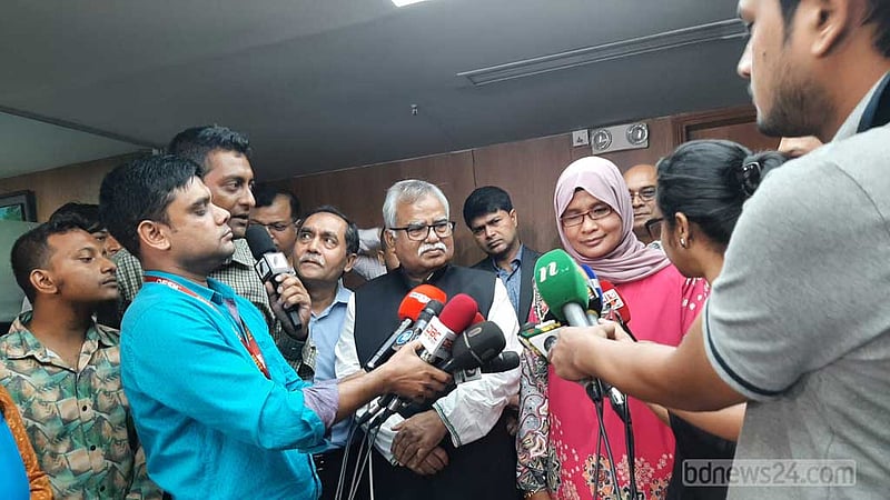 মালয়েশিয়া যাওয়ার স্বপ্ন ভঙ্গ: দোষীরা ছাড় পাবে না, হুঁশিয়ারি প্রতিমন্ত্রীর