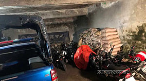 চিনি চোরাচালানে ছাত্রলীগ-যুবলীগের নাম, আওয়ামী লীগ নেতাদের মুখ তেতো