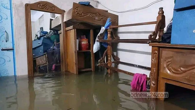 জলমগ্ন সিলেটে ফিকে ঈদ আনন্দ