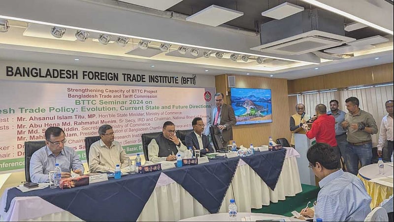 ‘ছাগলকাণ্ড’ নিয়ে প্রশ্ন, জবাবই দেবেন না এনবিআর চেয়ারম্যান