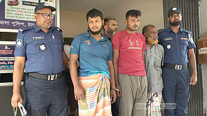 ঠাকুরগাঁওয়ে প্রতিবন্ধী ভাতাভোগীদের অর্থ আত্মসাৎ, গ্রেপ্তার ৩