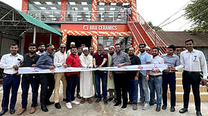 মুরাদনগরে আকিজ সিরামিকসের নতুন বিক্রয়কেন্দ্র