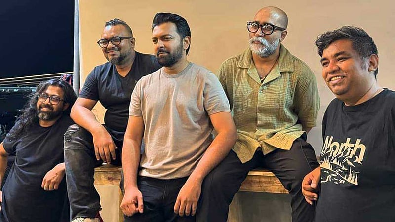 ব্ল্যাক: পঞ্চপাণ্ডবের ছবির গল্প