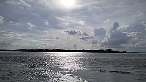 বরিশালে নদী থেকে নিখোঁজ জেলের লাশ উদ্ধার