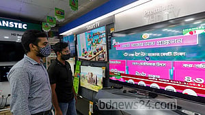 বাজেট পেশের আগে পরিস্থিতি আরও জটিল এবার