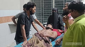 চুয়াডাঙ্গা সীমান্তে ‘বোমা বিস্ফোরণে’ আহত ১