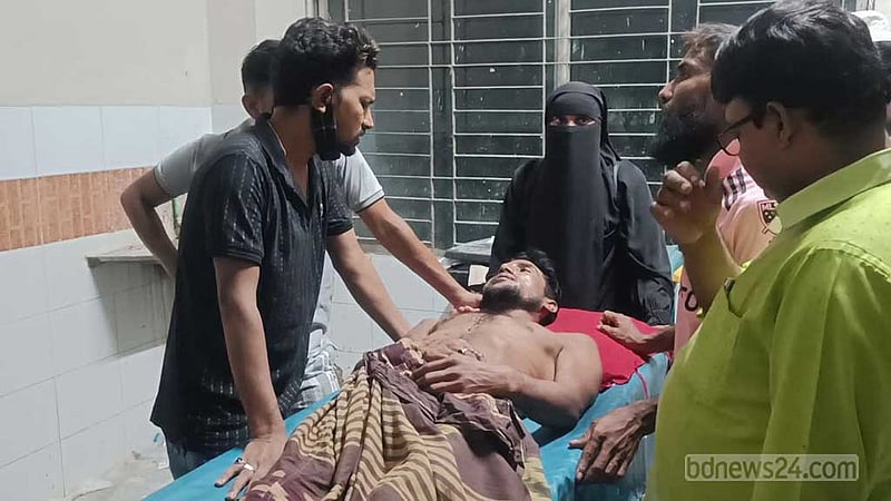 চুয়াডাঙ্গা সীমান্তে ‘বোমা বিস্ফোরণে’ আহত ১