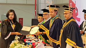 শিক্ষার্থীদের বহুমুখী অভিজ্ঞতা অর্জনের তাগিদ শিক্ষামন্ত্রীর