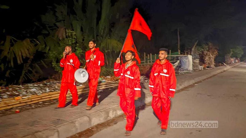 আসছে ঘূর্ণিঝড় ‘রেমাল’, উপকূলে প্রস্তুতি