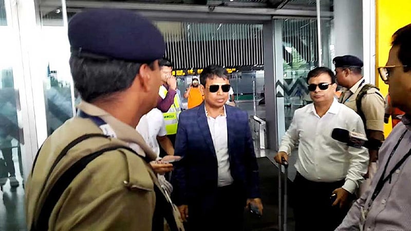 আনার হত্যা: ‘কসাই জিহাদ’কে নিয়ে ঘটনাস্থল দেখলেন ঢাকার গোয়েন্দারা