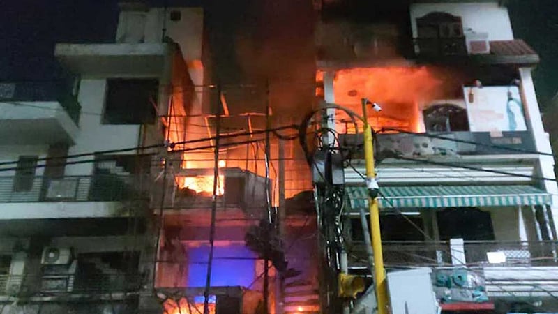 দিল্লিতে শিশু হাসপাতালে অগ্নিকাণ্ডে ৭ নবজাতকের মৃত্যু