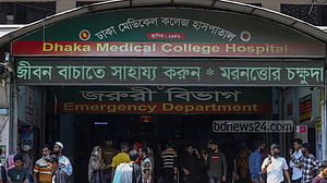 হাজারীবাগে কভার্ড ভ্যানের ধাক্কায় নারীর মৃত্যু