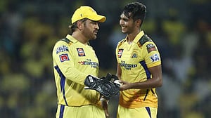 পাথিরানার ক্রিকেট ক্যারিয়ারে ধোনি ‘বাবার মতো’