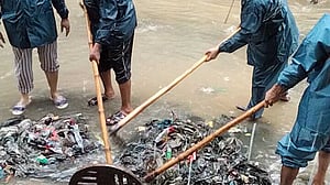 জলাবদ্ধতা নিরসনে নিয়ন্ত্রণ কক্ষ খুলেছে ডিএসসিসি