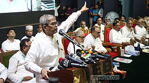 আজিজ-বেনজীরদের দায় সরকারের, পদত্যাগ চাই: ফখরুল