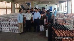 ফরিদপুরে ডিমের আড়তে অভিযান, ৩ প্রতিষ্ঠানকে জরিমানা