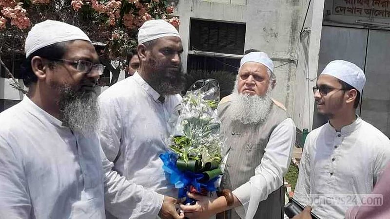জামিনে মুক্তি পেলেন মামুনুল হক