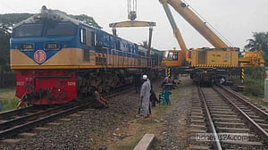 গাজীপুরে দুর্ঘটনার ৩১ ঘণ্টা পর ট্রেন চলাচল স্বাভাবিক