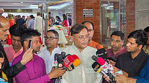 সহযোগিতা এগিয়ে নেবেন ডেভিড মিল, আশা পররাষ্ট্রমন্ত্রীর