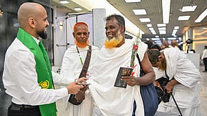 টাকা নিয়ে দুই এজেন্সি ‘হাওয়া’, ৪৬৮ জনের হজযাত্রা অনিশ্চিত
