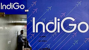 ইন্ডিগোর উড়োজাহাজে বোমা আতঙ্ক, হুড়োহুড়ি