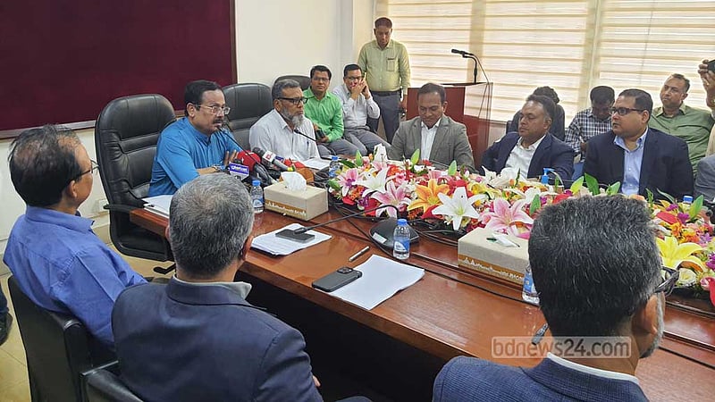তৈরি পোশাকের বাজার এখন বিশ্বব্যাপী বিস্তৃত: নানক