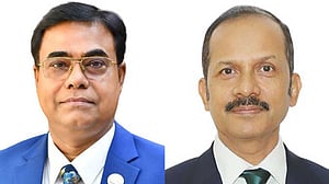 জাহাংগীর জননিরাপত্তা সচিব, বিমানের আজিম ইসিতে