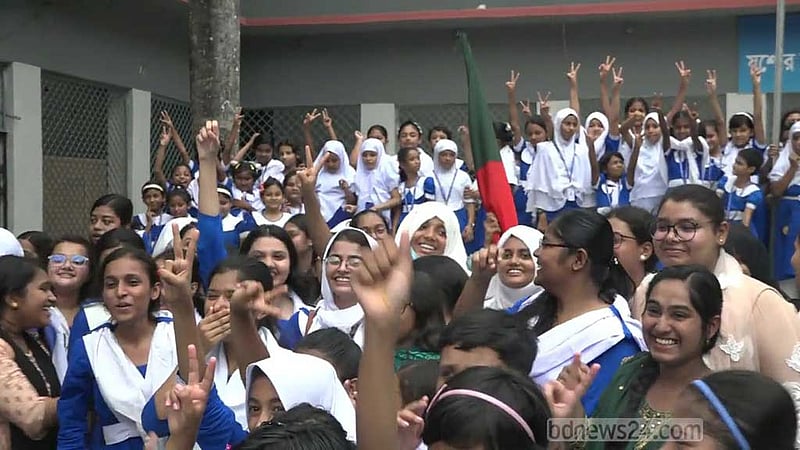 এসএসসিতে দেশ সেরা যশোর শিক্ষা বোর্ড